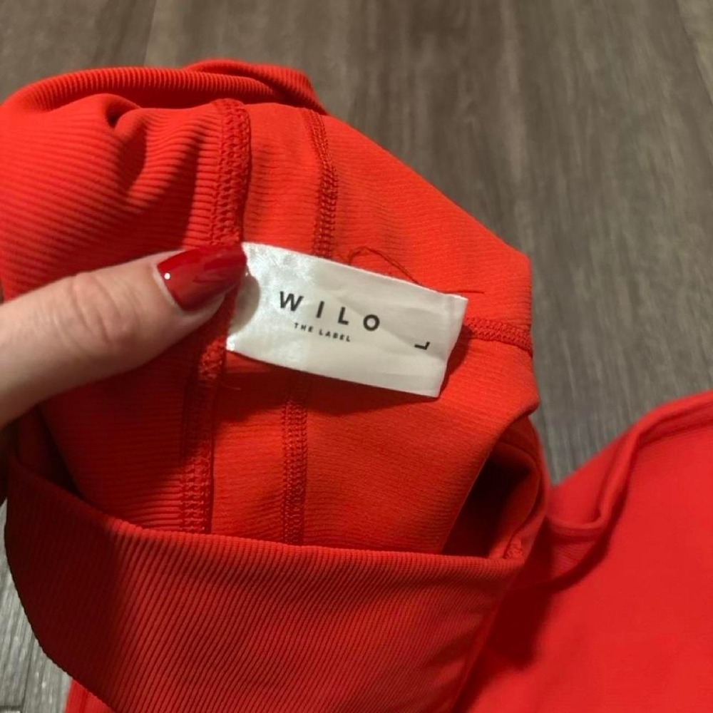 Wilo The Label Ribbed Ruched Leggings in Cherry Red - Size L - Picture 4 of 5